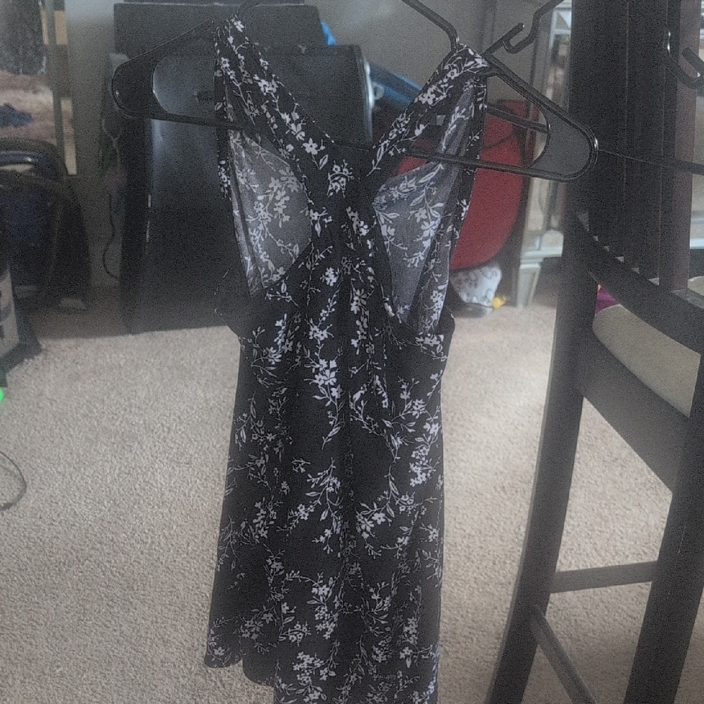 Lily Black Dress with White Floral Pattern